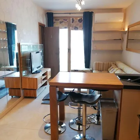 Luxury In St. John Park شقة *