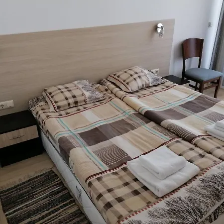 Апартаменты Luxury In St. John Park