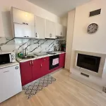 Luxury In St. John Park דירה בנסקו