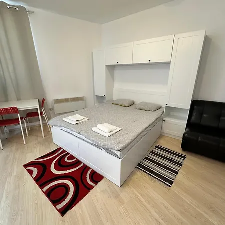 Luxury In St. John Park *