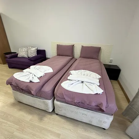 Luxury In St. John Park Apartment