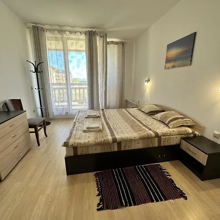 Апартаменты Luxury In St. John Park